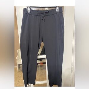 Lululemon Athletic On The Fly Crop *Woven 23" Jogger/Athleisure Pant Black SZ 8